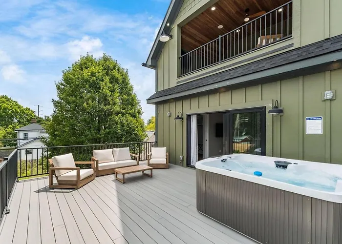 New Build Hot Tub Dtown Shortnorth *