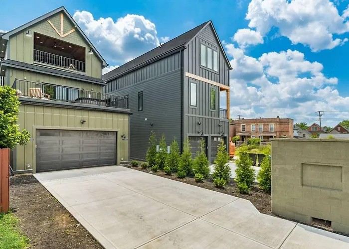 New Build Hot Tub Dtown Shortnorth