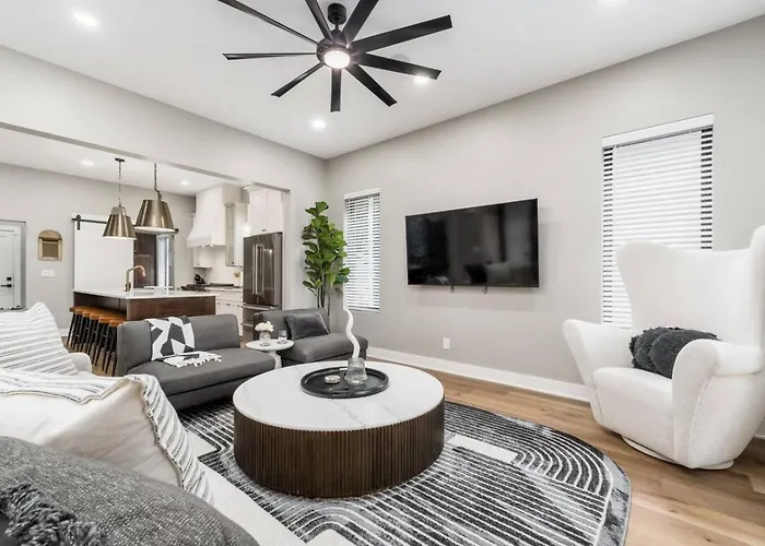 New Build Hot Tub Dtown Shortnorth Сasa de vacaciones Columbus