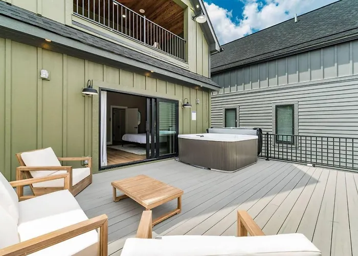 Сasa de vacaciones New Build Hot Tub Dtown Shortnorth *