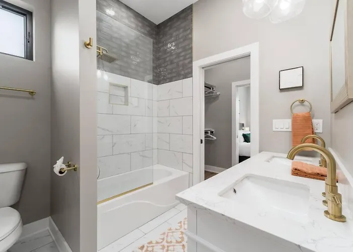 Сasa de vacaciones New Build Hot Tub Dtown Shortnorth