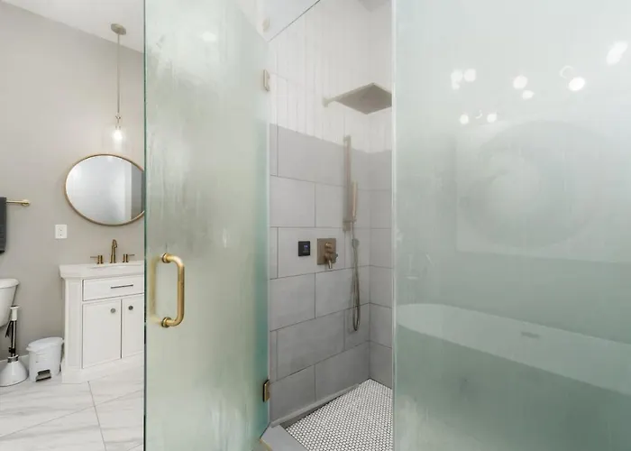 Сasa de vacaciones New Build Hot Tub Dtown Shortnorth